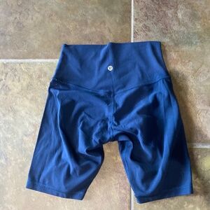 Lululemon Wunder Train High-Rise Short 8” (Navy)